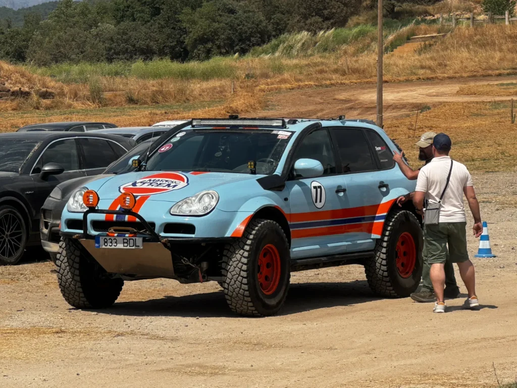 Porsche Cayenne preparado para off-road en Porsche Experience Off-Road en Bassella